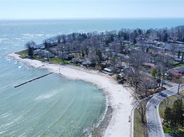 15 Oakridge Cres, Pt Colborne, ON L3K 2T3