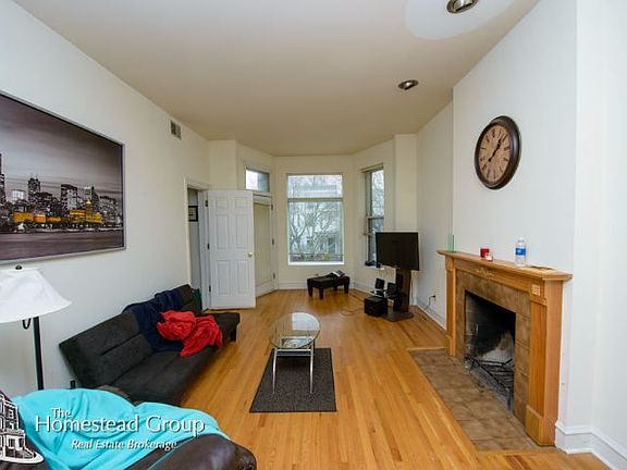 5th image of 1451 W Belle Plaine Ave