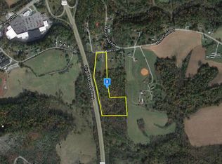 71 Muse Ln, Rocky Mount, VA 24151