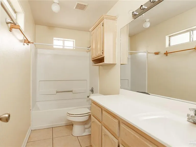 2505 Shasta Ave #3 — Photo 10