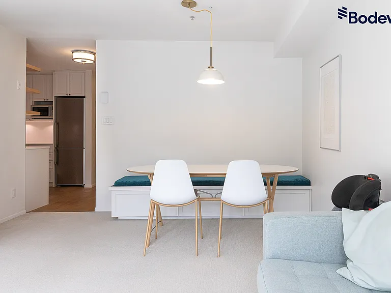 623 W 14th Ave — Photo 7