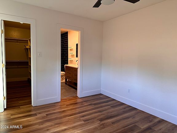 5th image of 1117 E MEADOWBROOK Avenue