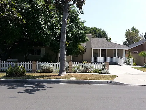 1342 E Maple Ave Photo 1