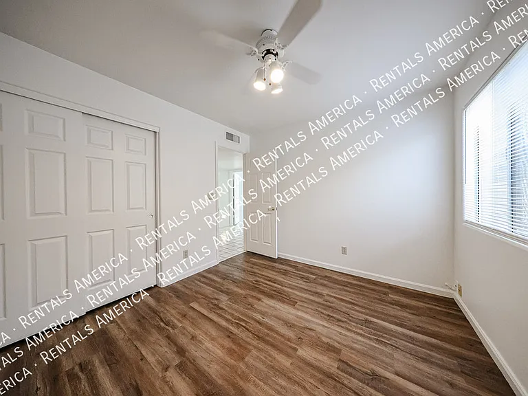 15831 N 6th Ave — Photo 24