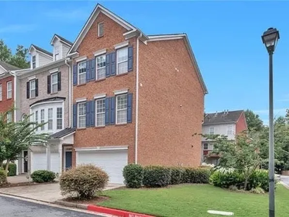 2954 Wintercrest Pl, Dunwoody, GA 30360