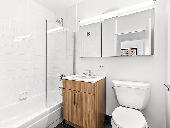 5th image of 200 E 87th St APT 16K