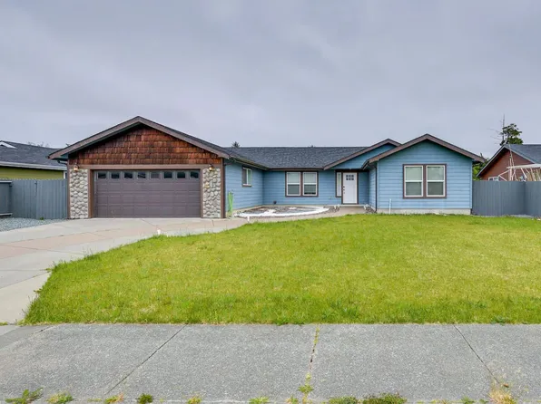 1680 Arlington Dr, Crescent City, CA 95531