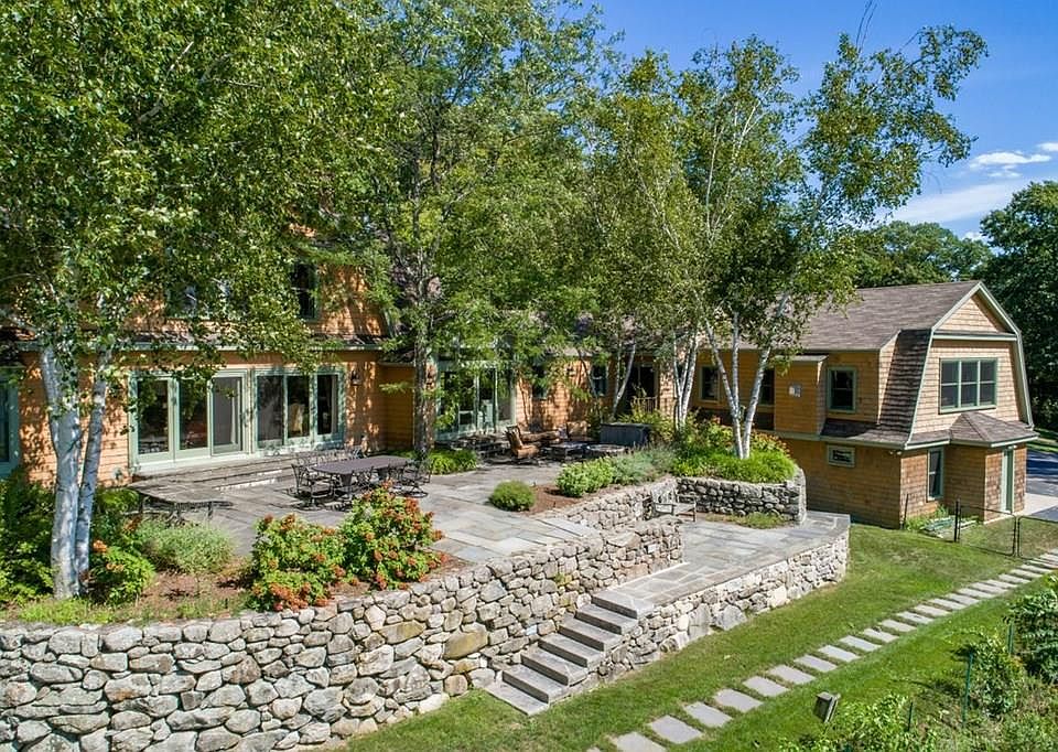 695 Monument St, Concord, MA 01742 Zillow