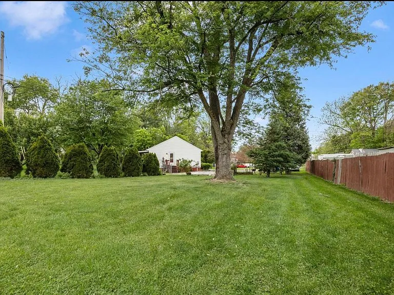 9549 Fingerboard Rd — Photo 9