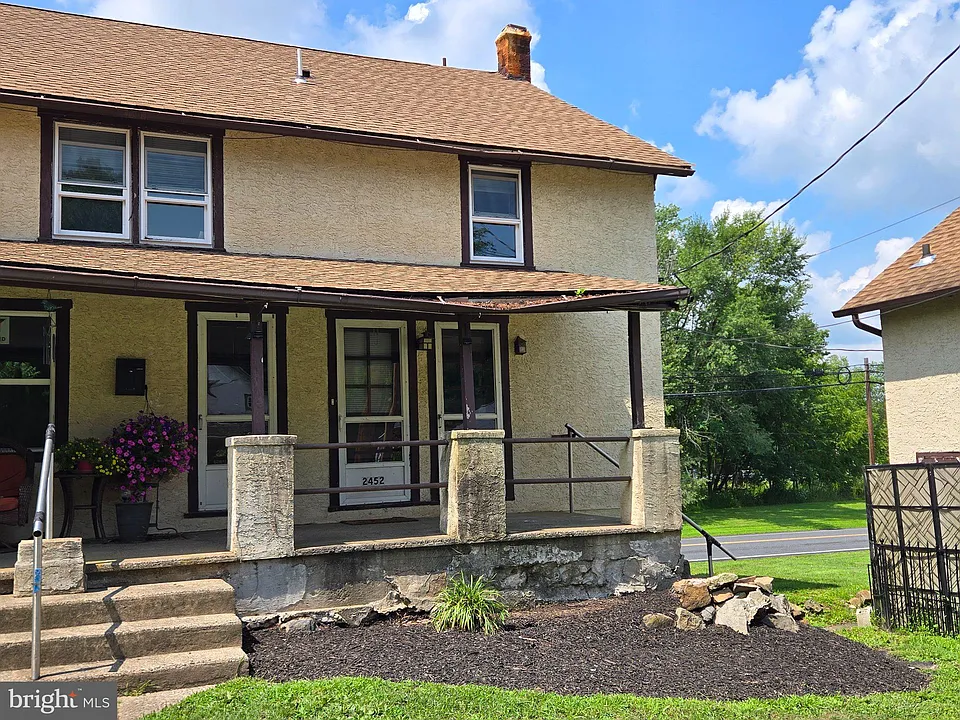 2454 E Swamp Rd #1