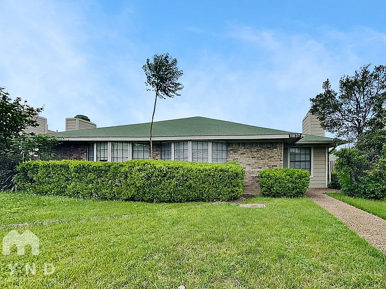 11837 Garden Terrace Dr — Photo 2