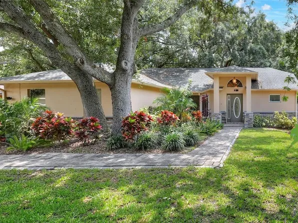 1300 Ariana Woods Cir, Auburndale, FL 33823