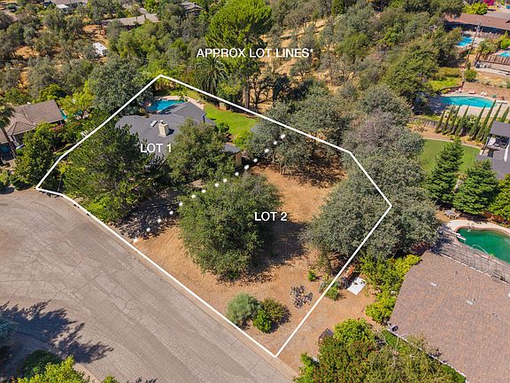 3rd image of 3350 Mountain Oak Dr