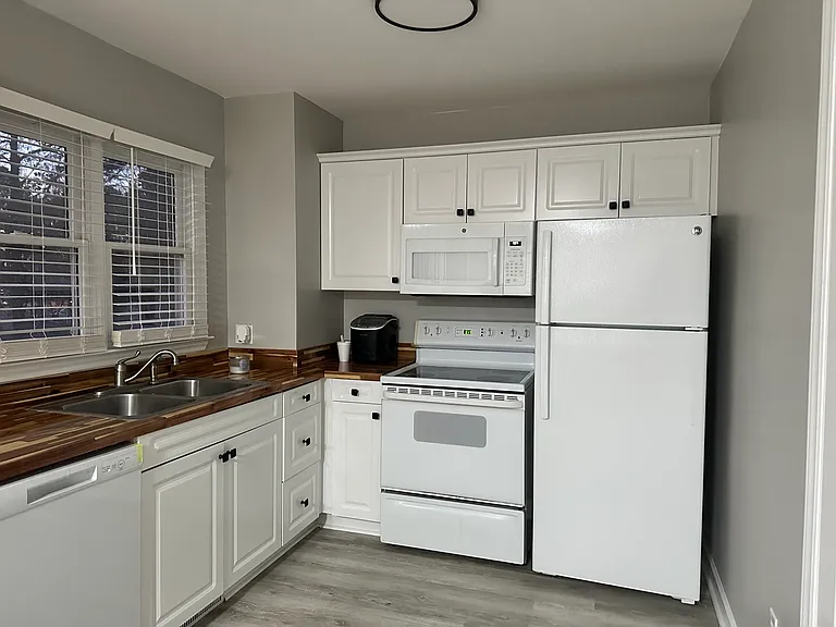 4733 Fairway Dr — Photo 5