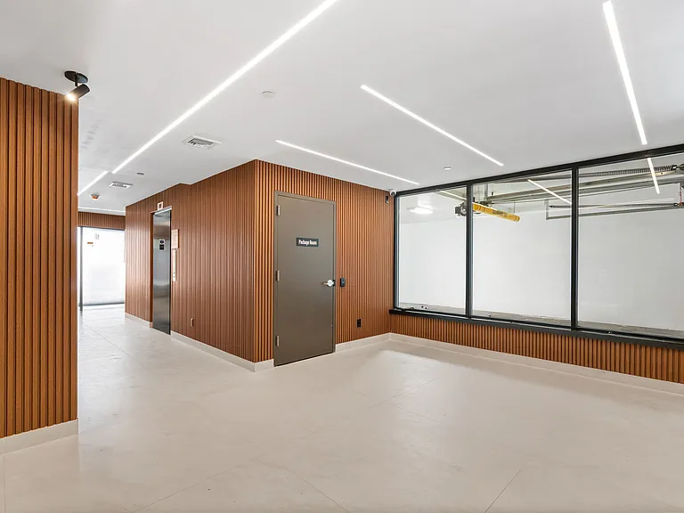 33-25 Junction Blvd #2C — Photo 8