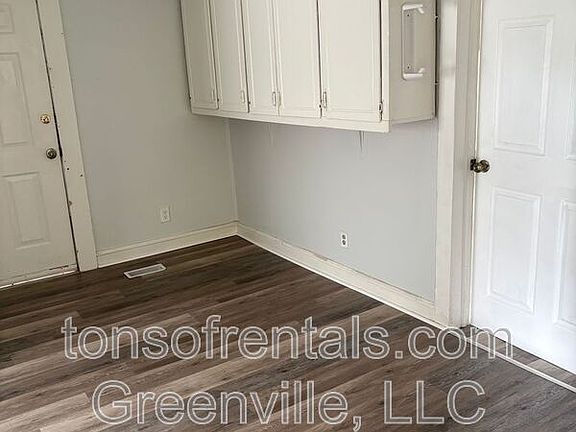 4th image of 186 Skyuka St