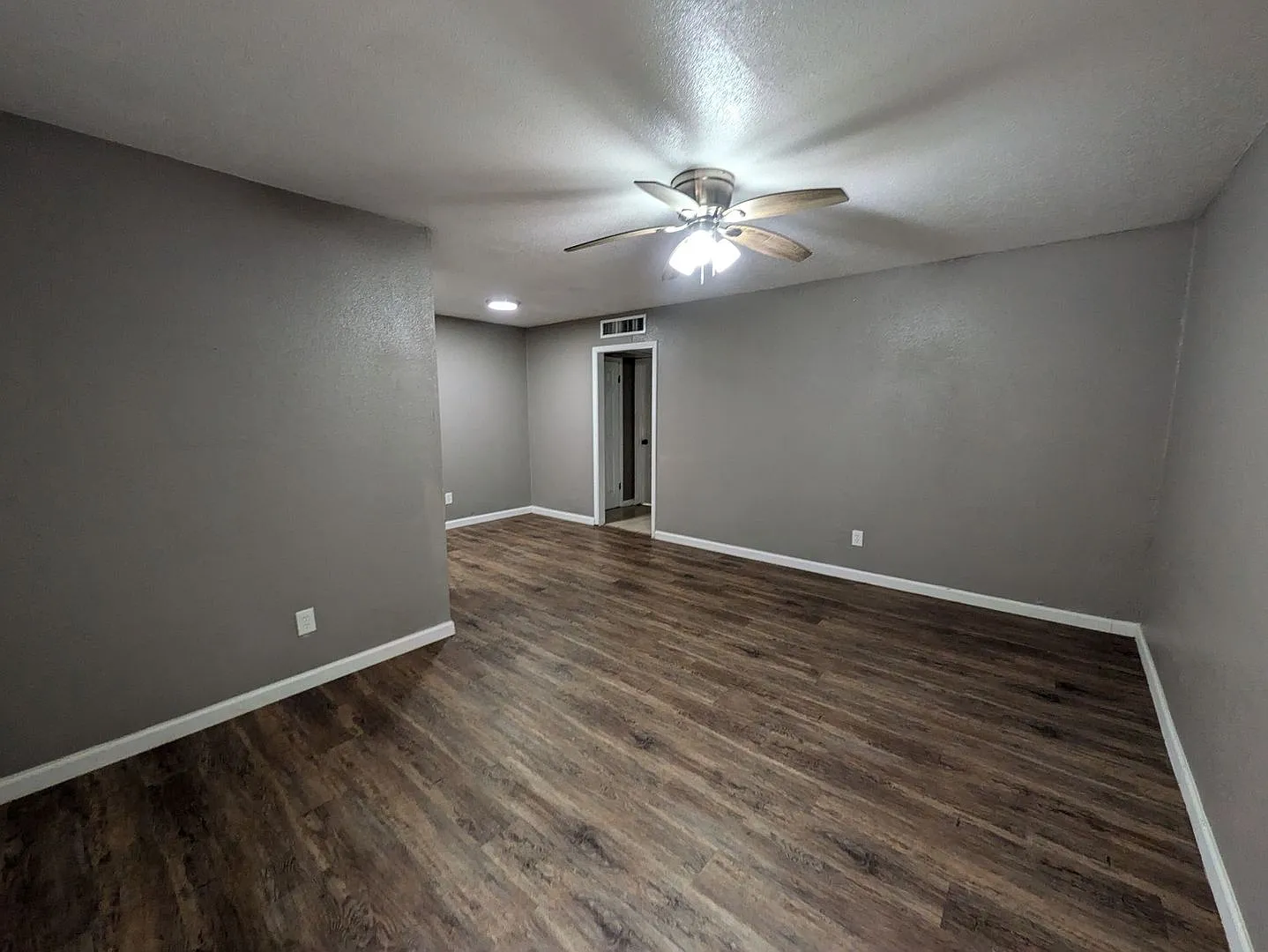 Sullivan Apartment Homes — Photo 3