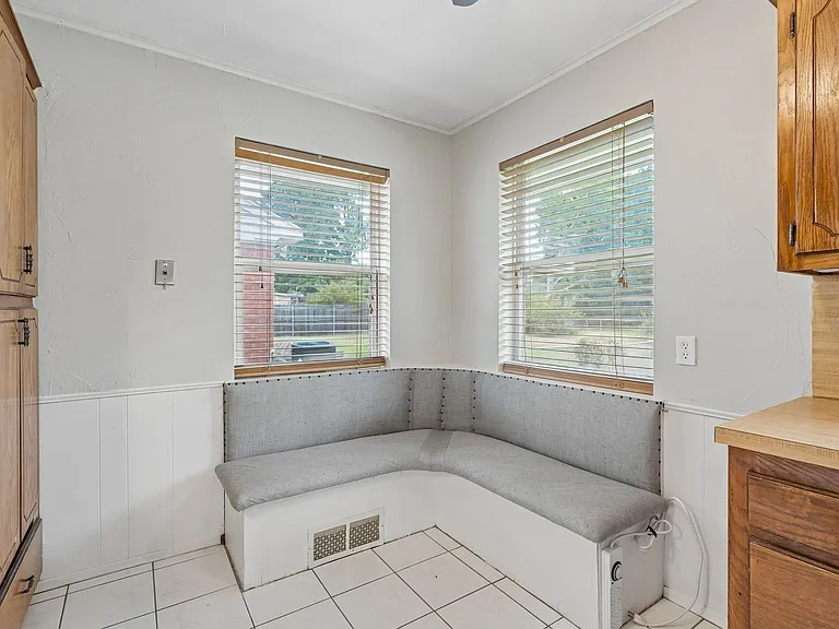 3025 NW 67th St — Photo 21