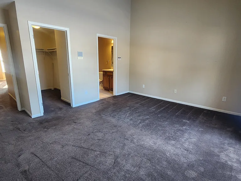 6146 Lone Oak Cir #B1 — Photo 25