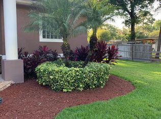 20008 Harvie Ln, Lutz, FL 33558