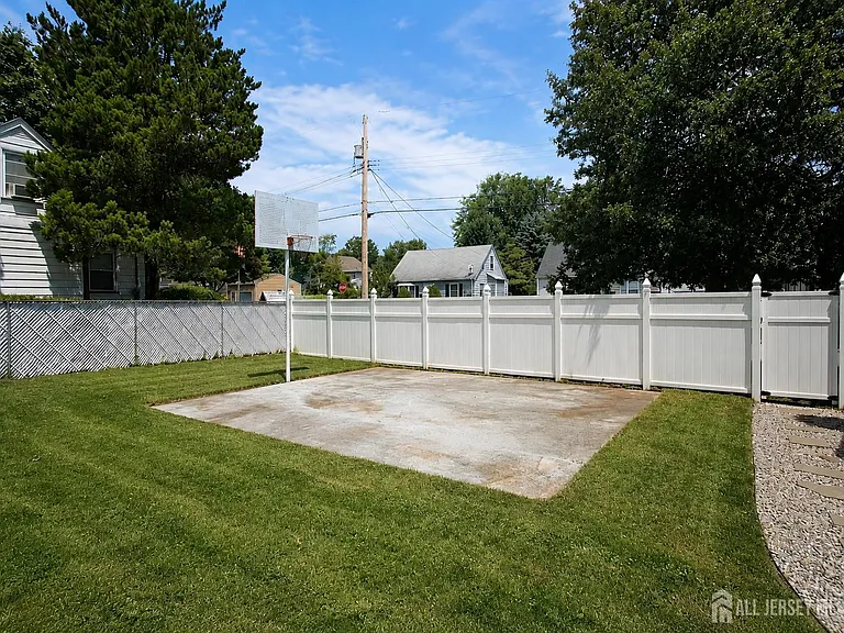 23 Harrison Ave — Photo 33