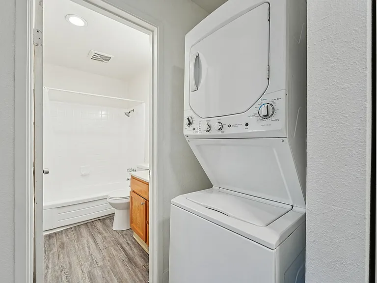 2x1 Bathroom-Laundry SRA