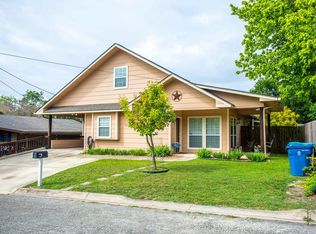 403 Dean Dr N, Kerrville, TX 78028