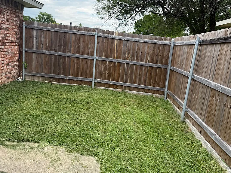 2621 Roman Way — Photo 13