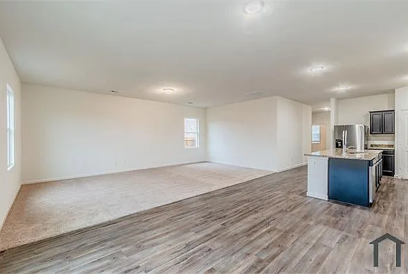 761 Richmond Dr — Photo 17