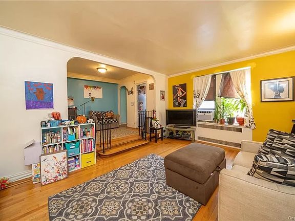 3rd image of 2506 Davidson Ave APT 1G