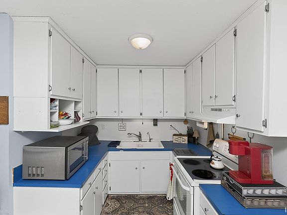 5th image of 29239 Kauffman St