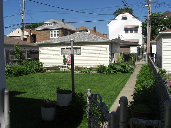 3rd image of 4911 S Karlov Ave