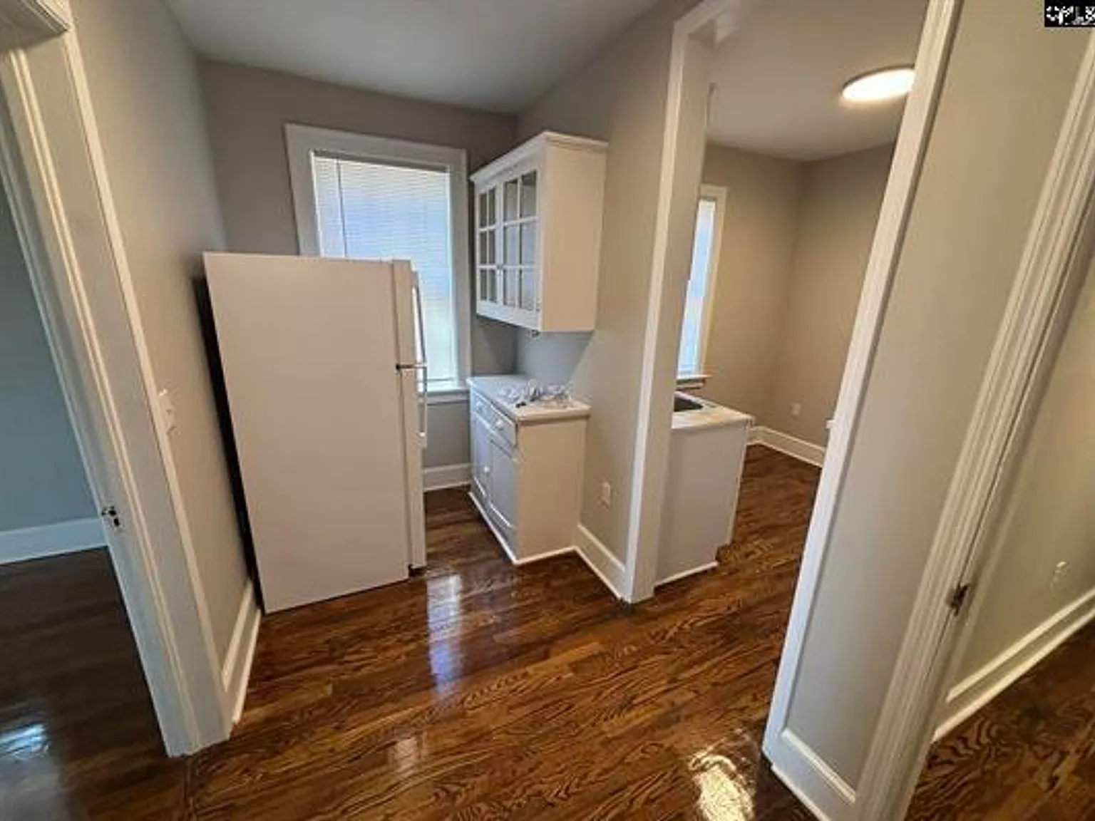 1219 Elwmood Ave — Photo 3