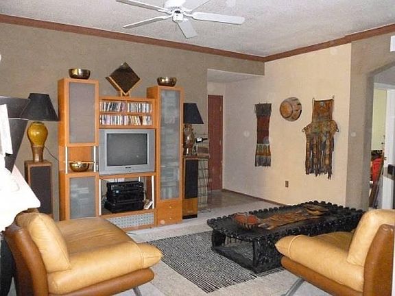 Living Rm