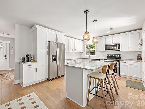 5th image of 721 Rome Ct