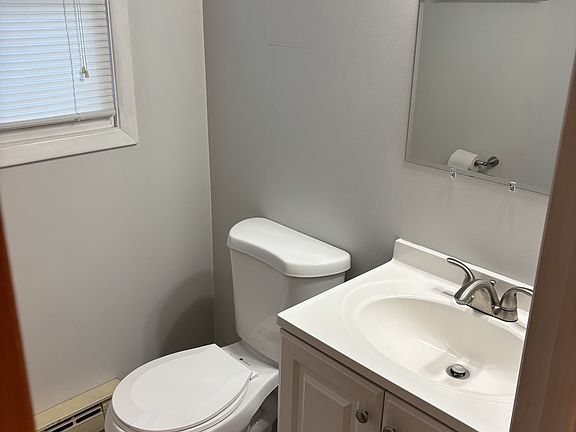 3rd image of 22 Church St APT 07