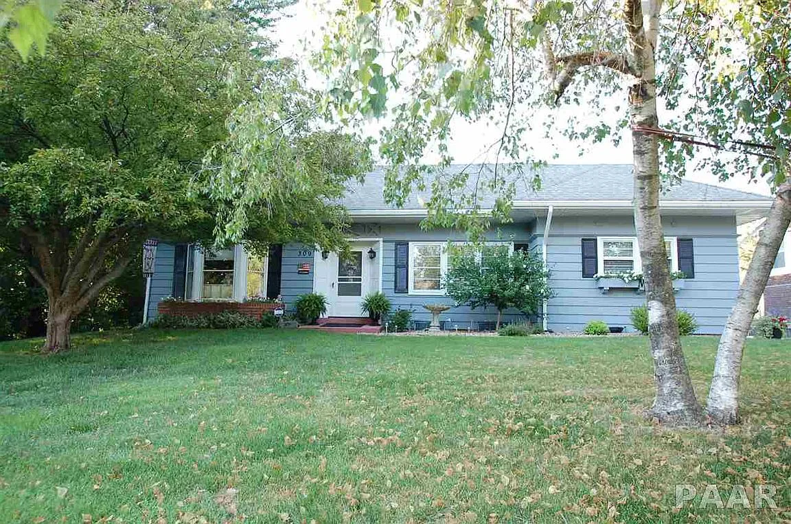 309 W Maywood Ave photo 1