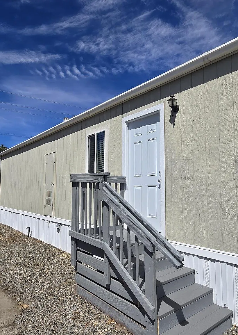 1 bed, 672 sqft, $1,550 — Photo 2