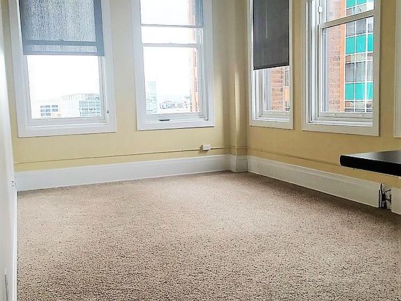 3rd image of 218 6th Ave Unit 411