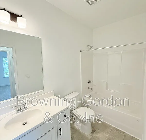 312 Traywick Pl — Photo 8