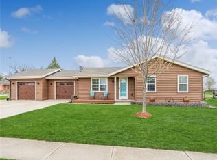 448 N Clark St, Pleasantville, IA 50225