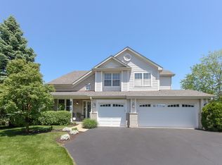 523 Patriot Ct, Gurnee, IL 60031