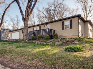 706 S 6th St, Ozark, MO 65721