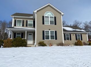8 Wildflower Dr, Ware, MA 01082