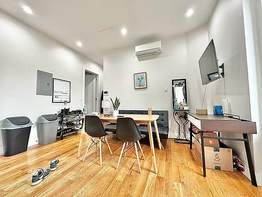 Rented by Doorway NYC, LLC | media 4