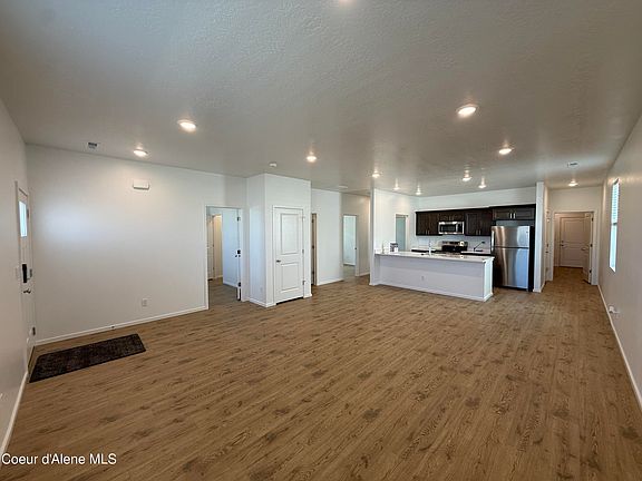 3rd image of 5320 E Aquila Ave