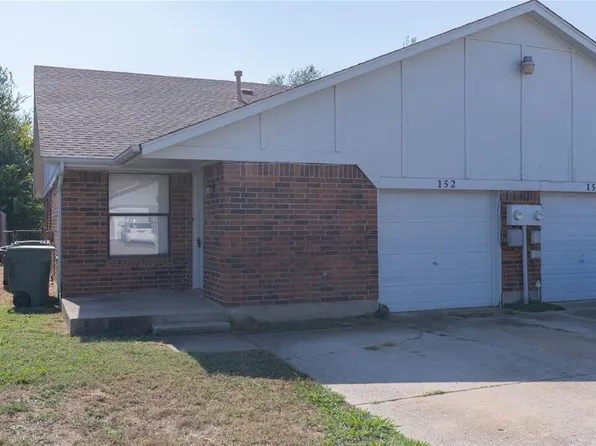152 Barrett Pl, Edmond, OK 73003