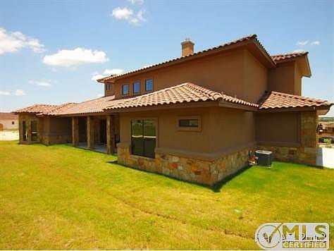 5th image of 1131 Redleaf Dr