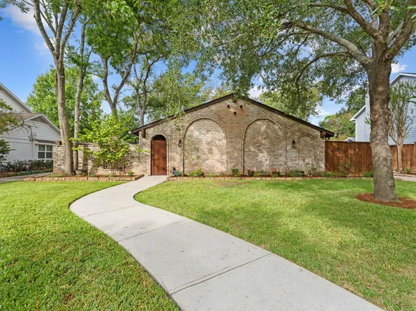 315 Greenpark Dr, Houston, TX 77079