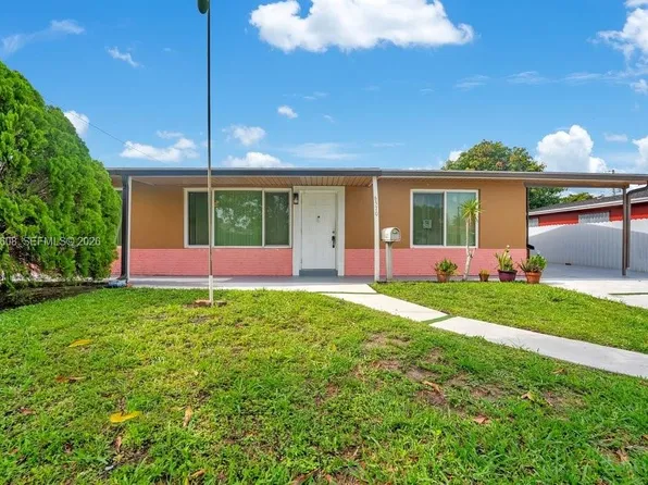 6570 Hayes St, Hollywood, FL 33024